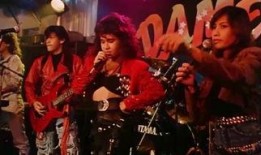 朋党在线观看粤语,揭秘朋党势力背后的权力斗争