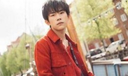 刘大锤爆料易烊千玺视频,揭秘明星幕后生活瞬间