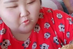 网红小姐姐吃瓜,一场甜蜜的吃瓜盛宴